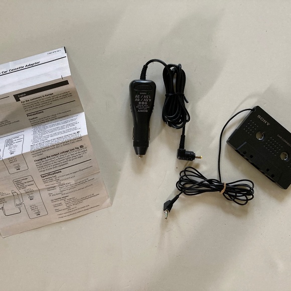 SONY Car Battery Cord with Car Cassette Adaptor DCC-EC34CP/Excellent Pre-Owned! - Picture 1 of 3